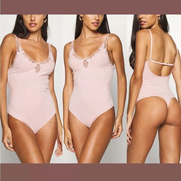 Free People Lea Lace Floral Bodysuit Pearl Pink MSRP$68 Size Small - Picture 1 of 6